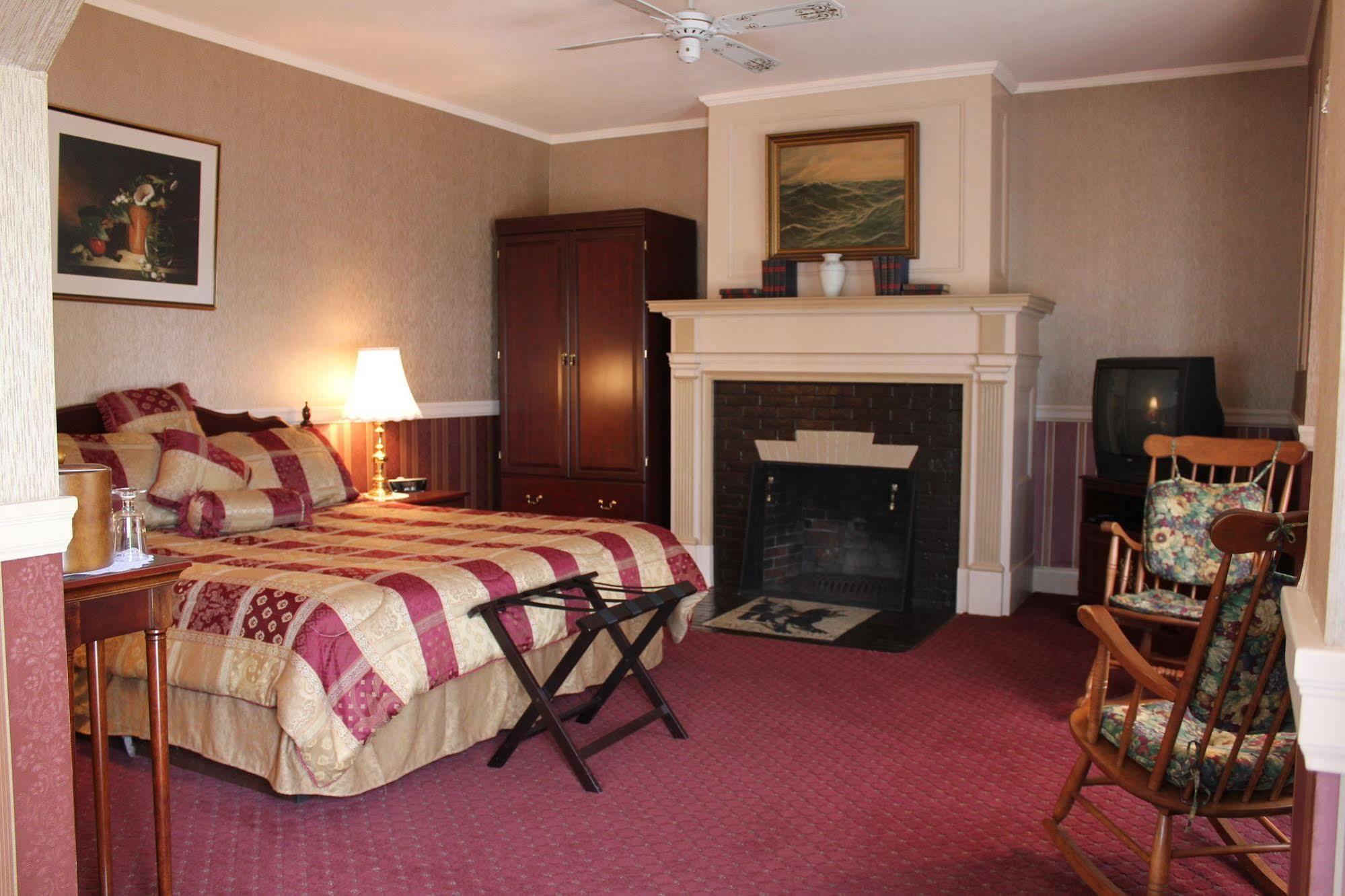 Tara Manor Inn St. Andrews By The Sea Экстерьер фото